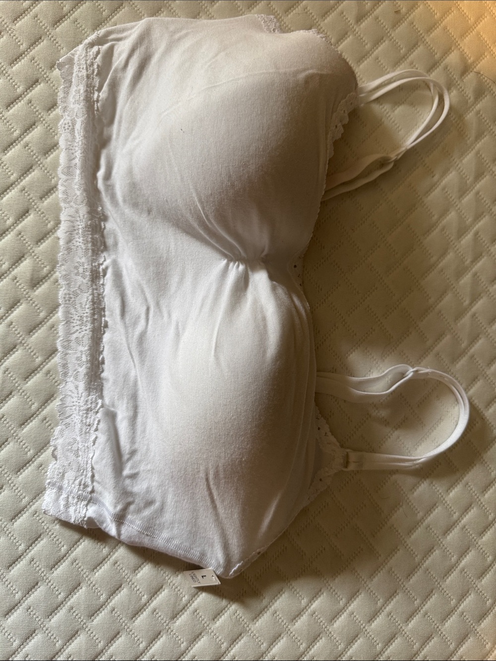 PINK Victoria's Secret White Lace-Trim Bralette